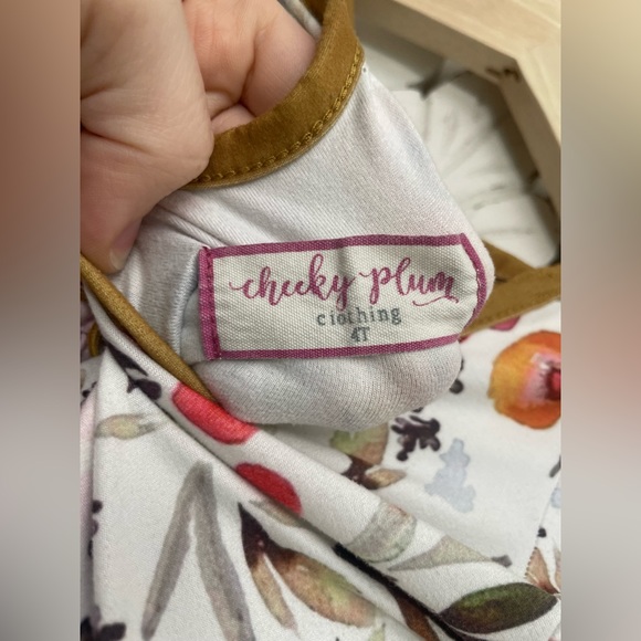 Cheeky Plum dress - Picture 3 of 3